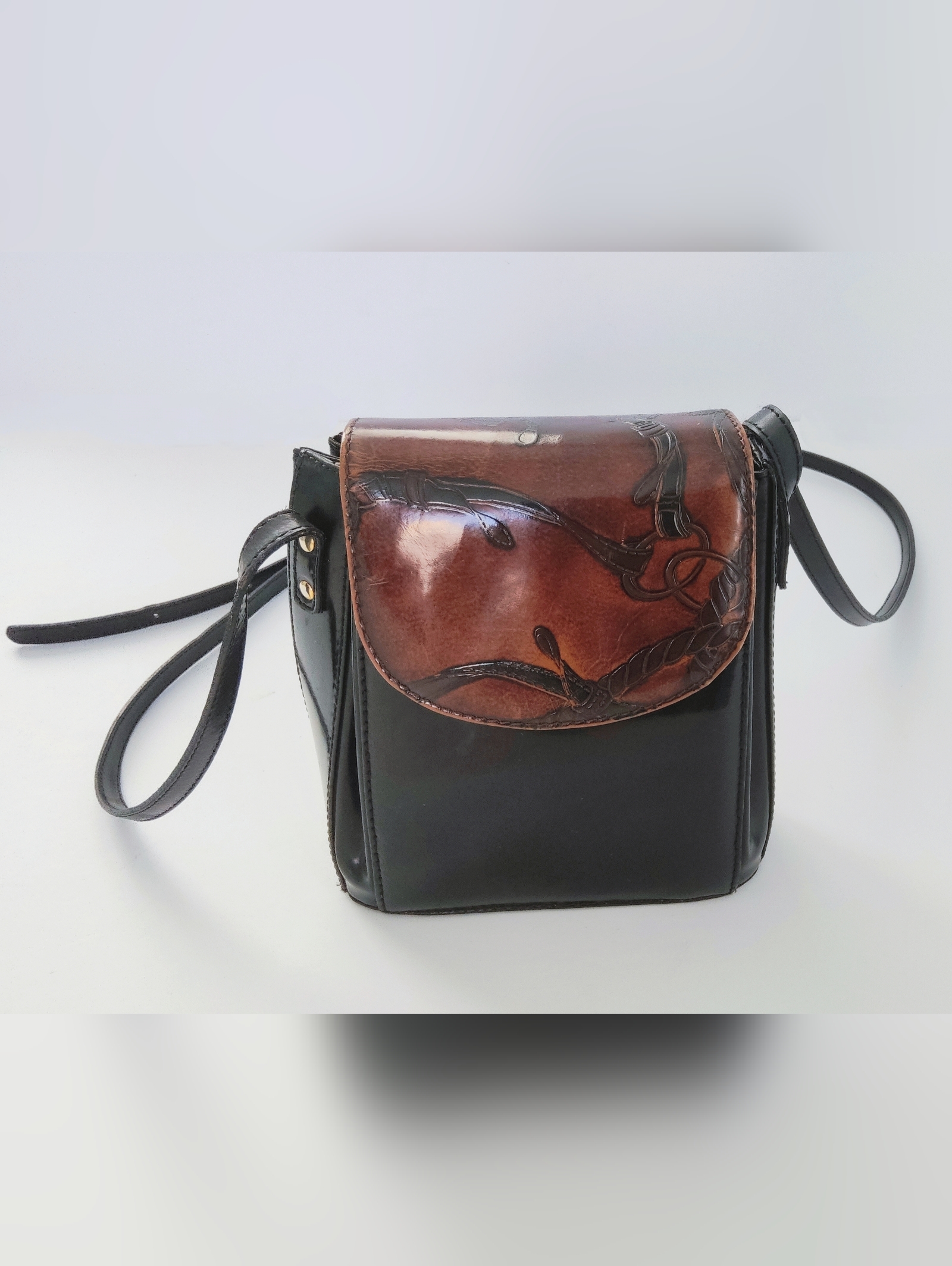 Mateus Vintage Handmade In Florence Genuine Leathercrossbody Bag . 7763.